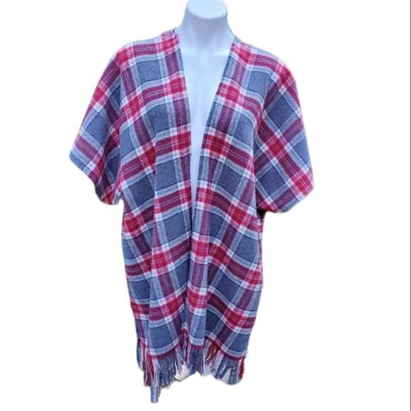 Kori America Red and Gray Plaid Flannel Wrap NWT - Picture 2 of 12